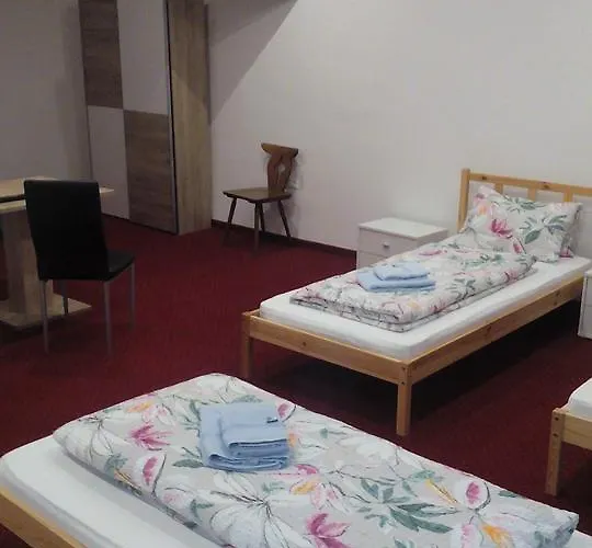 Zum Nibelungenbauer Hotel